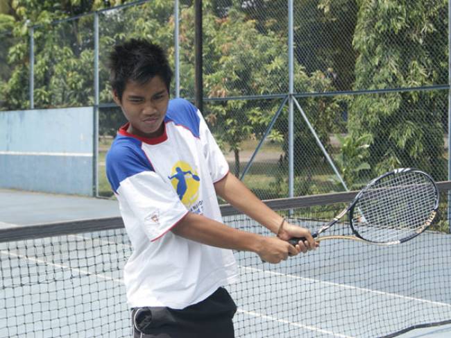 Maresky Patabang (Manado) Juara Seleknas usia 16 Tahun dan Tim Davis Cup Junior usia 16 Tahun 2012